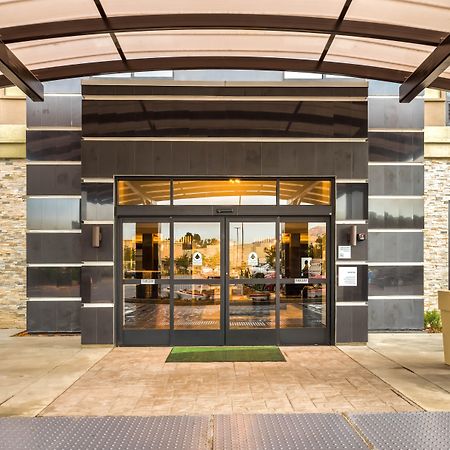 Holiday Inn Hotel & Suites Silicon Valley - Milpitas By Ihg Exterior photo