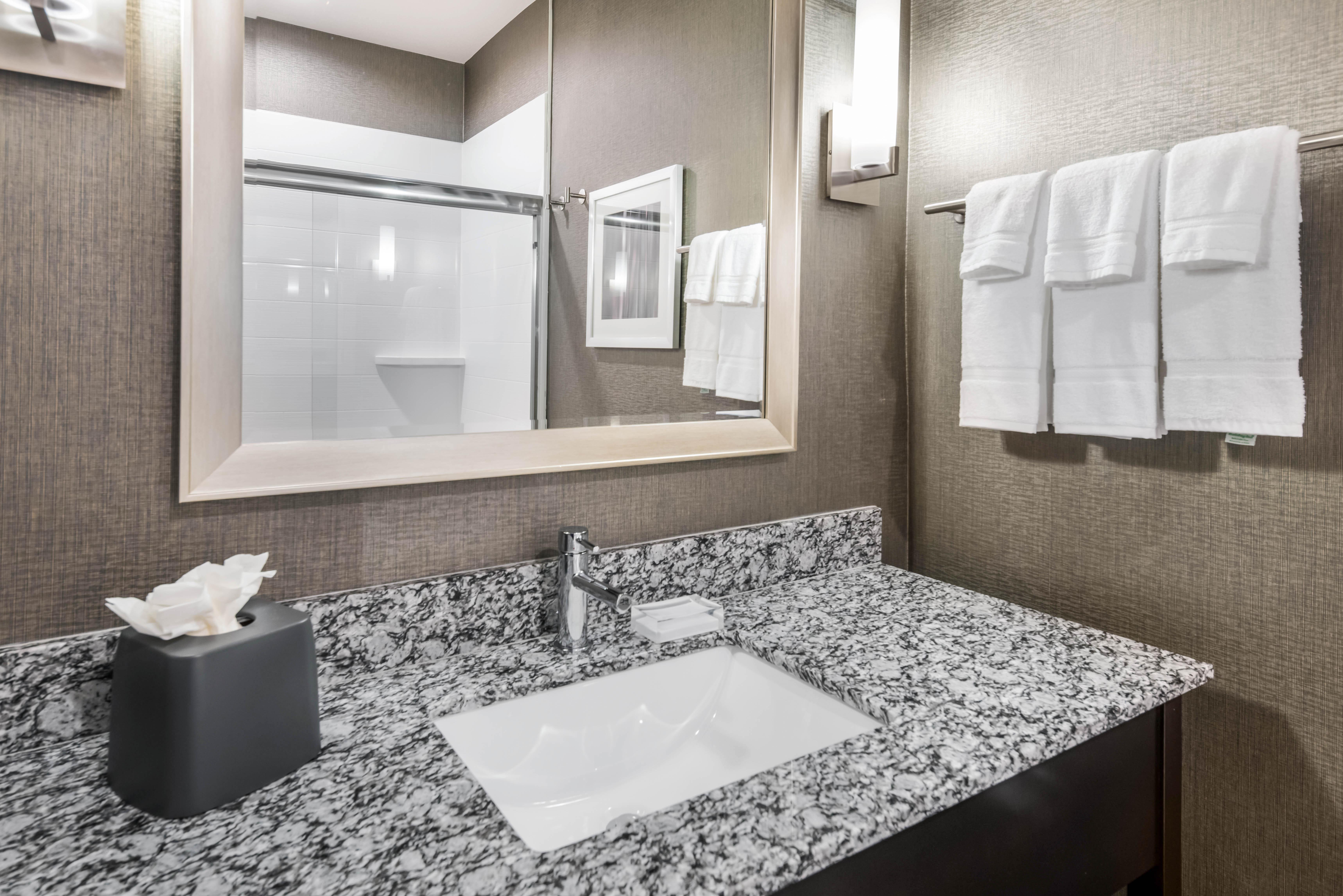 Holiday Inn Hotel & Suites Silicon Valley - Milpitas By Ihg Exterior photo