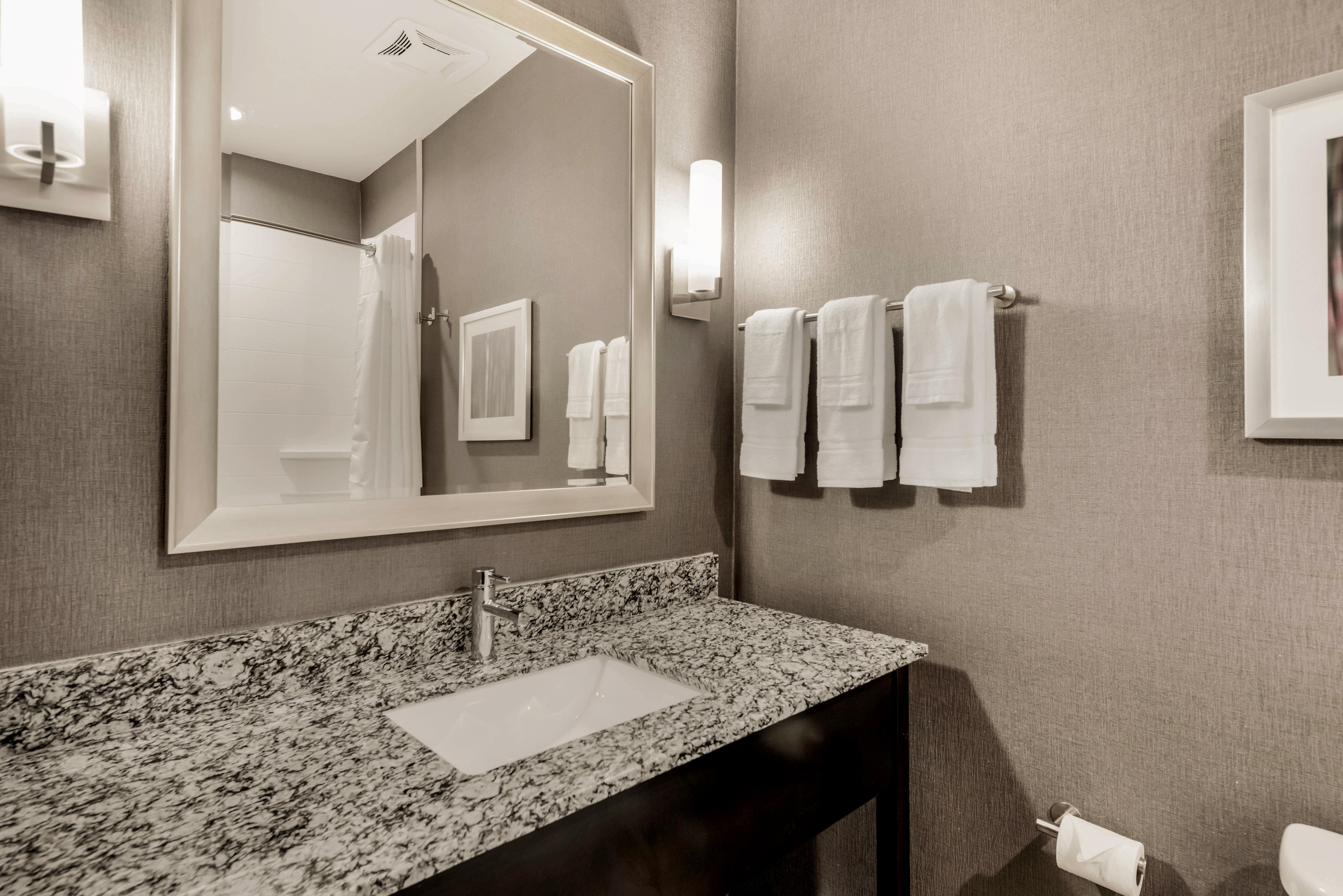 Holiday Inn Hotel & Suites Silicon Valley - Milpitas By Ihg Exterior photo