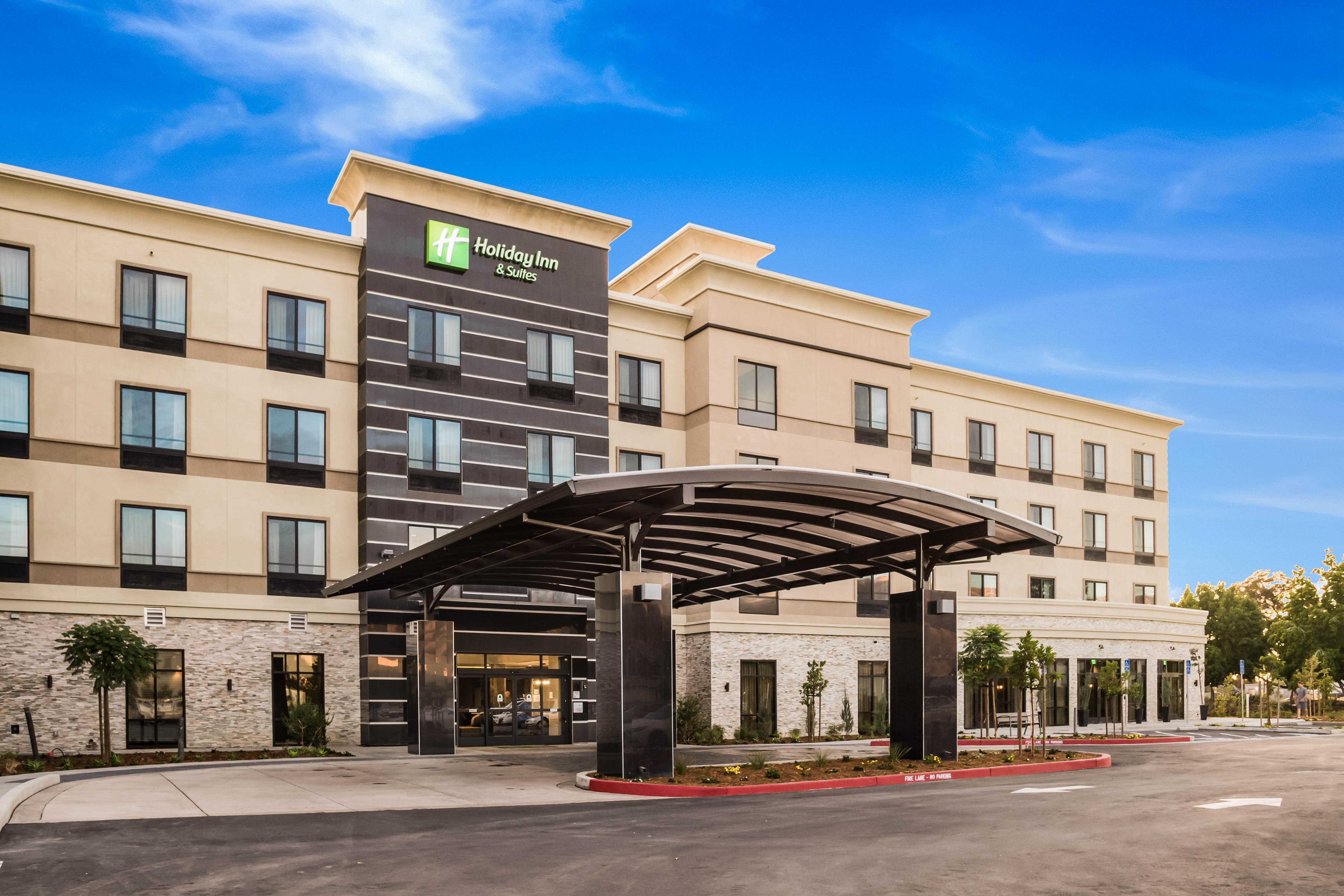 Holiday Inn Hotel & Suites Silicon Valley - Milpitas By Ihg Exterior photo