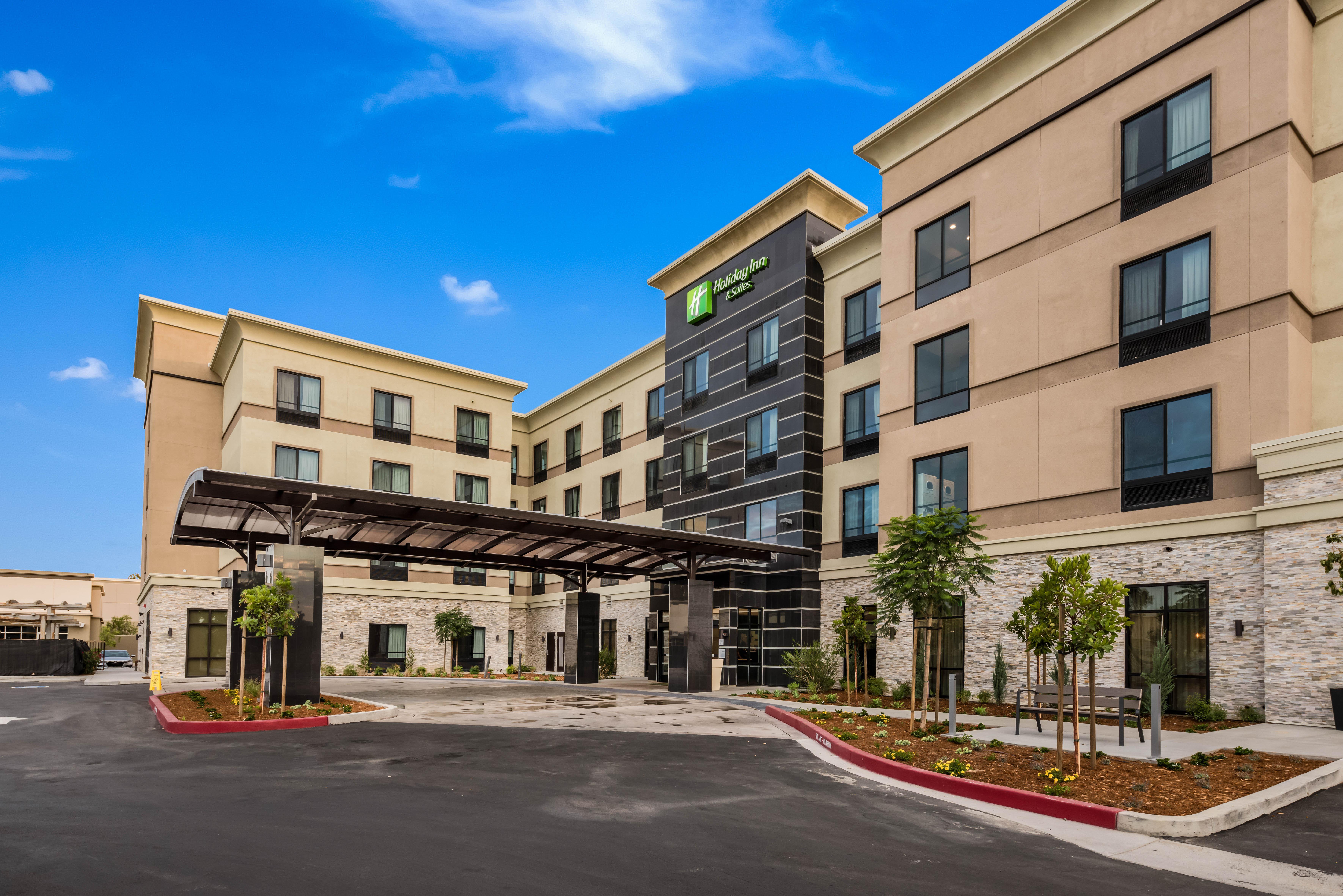 Holiday Inn Hotel & Suites Silicon Valley - Milpitas By Ihg Exterior photo